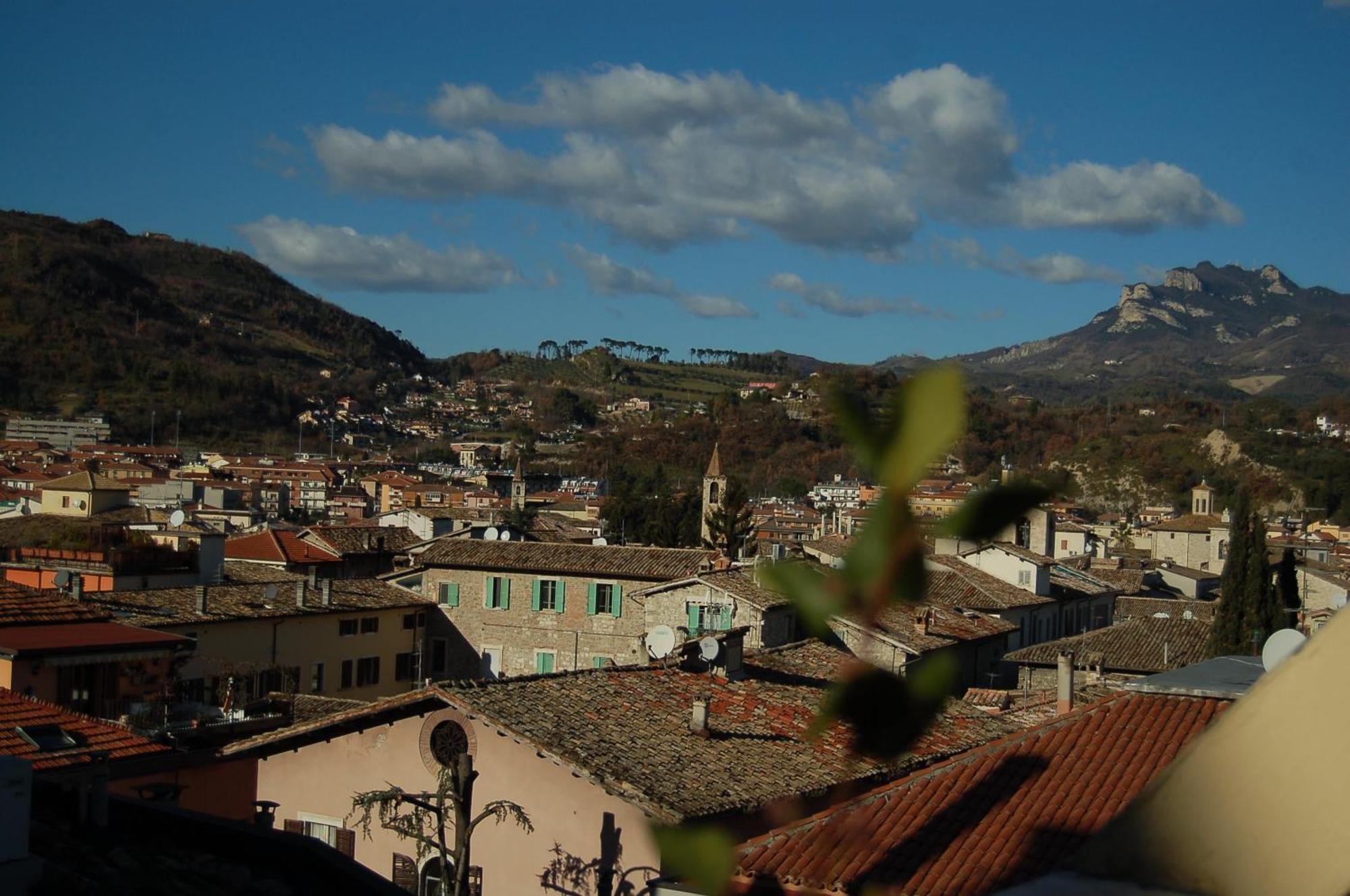 A Casa Di Lola Bed & Breakfast Ascoli Piceno Eksteriør bilde