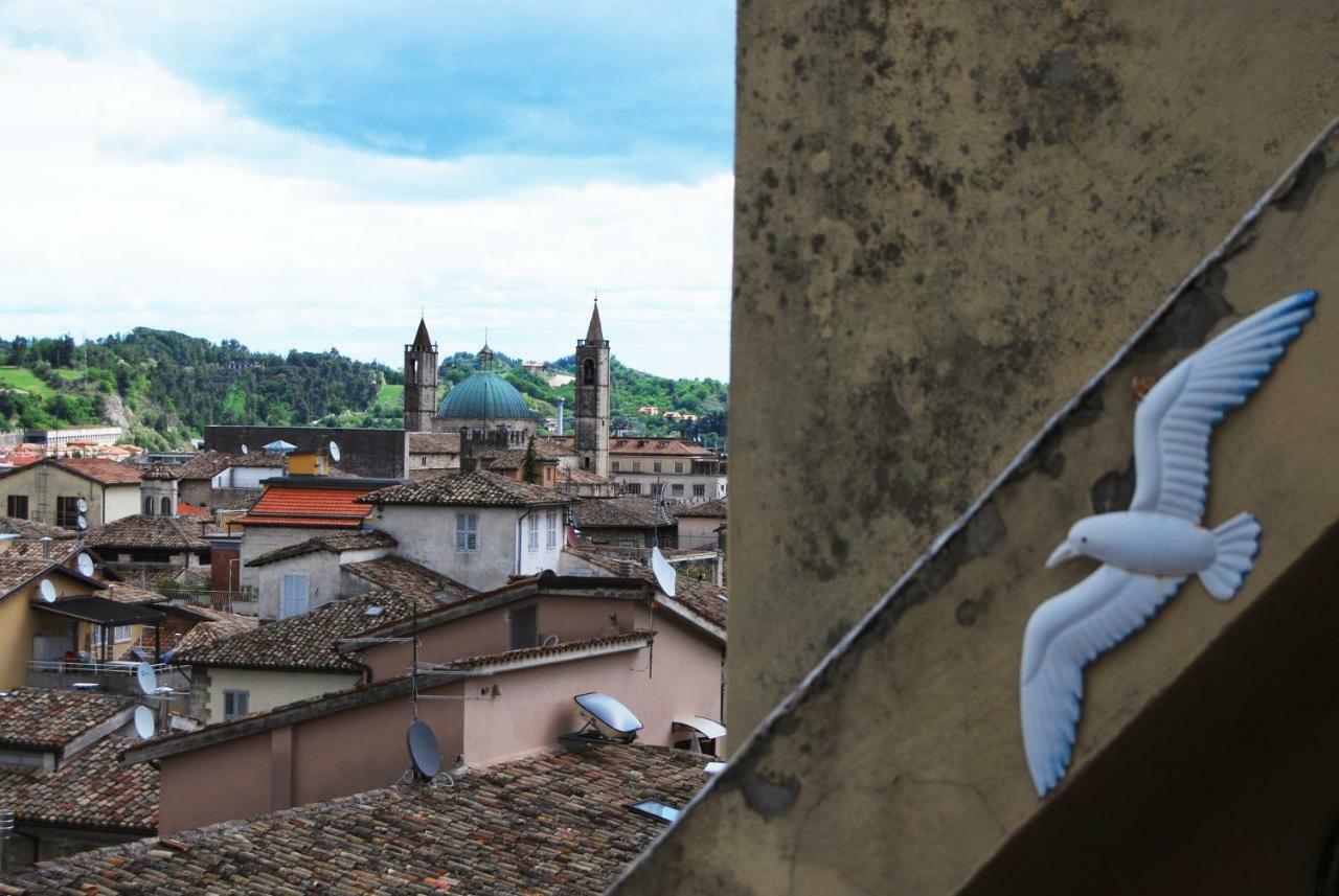 A Casa Di Lola Bed & Breakfast Ascoli Piceno Eksteriør bilde
