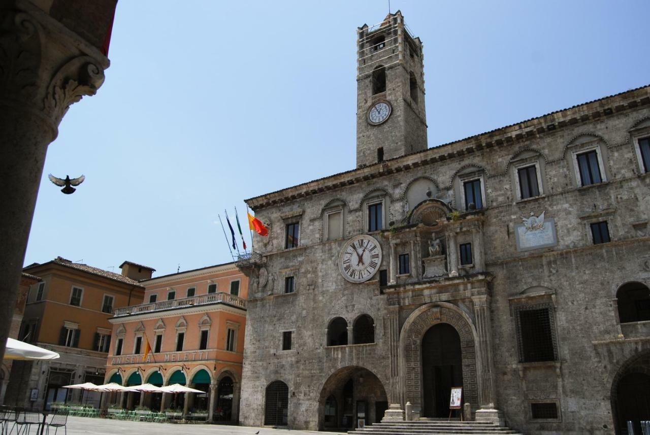 A Casa Di Lola Bed & Breakfast Ascoli Piceno Eksteriør bilde